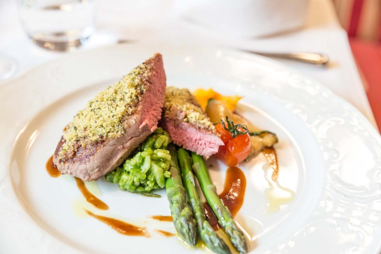 Hotel Restaurant Sonne 겐넨바흐 외부 사진