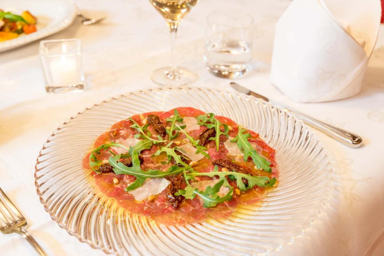 Hotel Restaurant Sonne 겐넨바흐 외부 사진