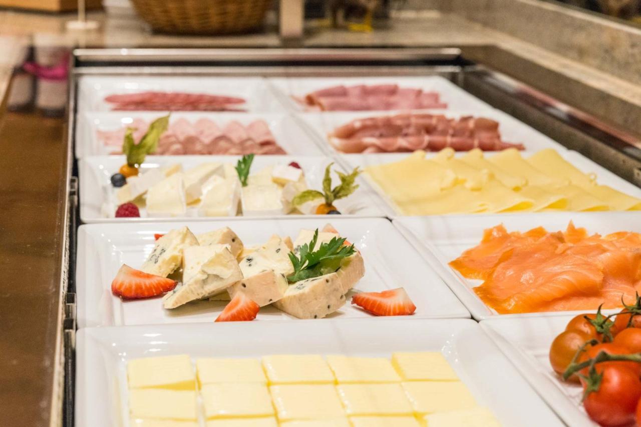 Hotel Restaurant Sonne 겐넨바흐 외부 사진
